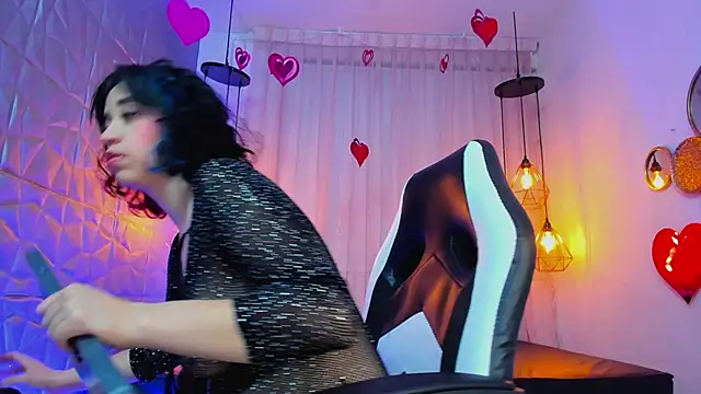 Snapshot of MAGIC_SOFI chatting on 02-15-25, 08:11 MAGIC SOFI online show from 02-15-25, 08:11