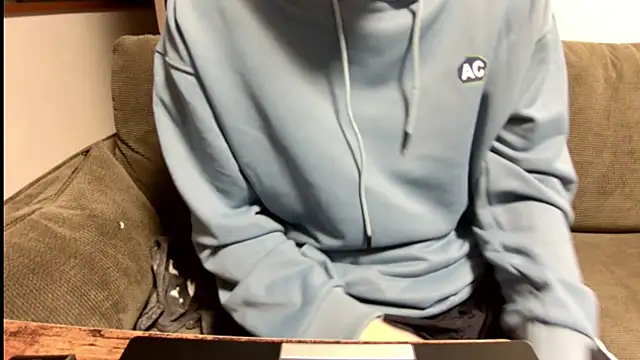 Snapshot of tuki_fu chatting on 02-09-25, 11:58 tuki fu online show from 02-09-25, 11:58