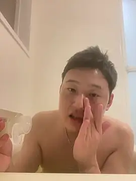 Snapshot of tuki_fu chatting on 02-18-25, 09:54 tuki fu online show from 02-18-25, 09:54