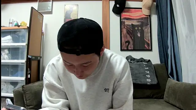 Snapshot of tuki_fu chatting on 03-13-25, 11:41 tuki fu online show from 03-13-25, 11:41