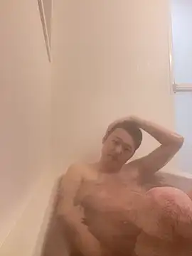 Snapshot of tuki_fu chatting on 03-15-25, 10:13 tuki fu online show from 03-15-25, 10:13