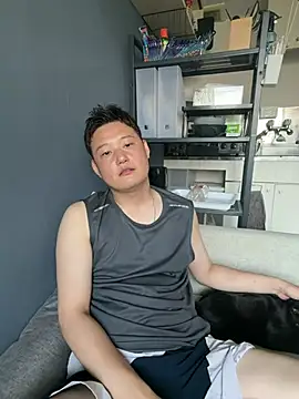 Snapshot of tuki_fu chatting on 07-21-26, 04:48 tuki fu online show from 07-21-26, 04:48