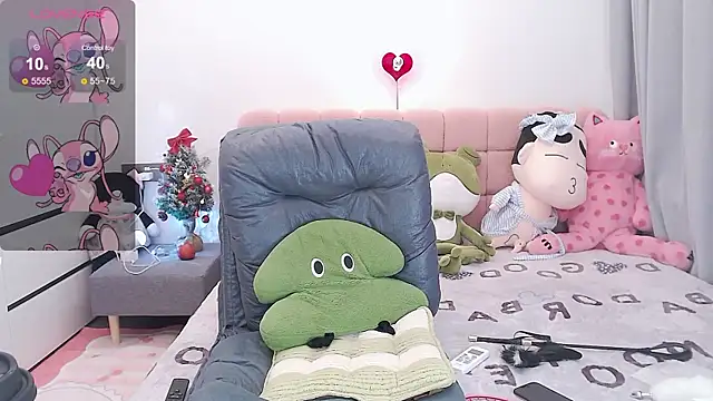 Snapshot of Xiaomi-Angela chatting on 01-05-25, 11:15 Xiaomi-Angela online show from 01-05-25, 11:15