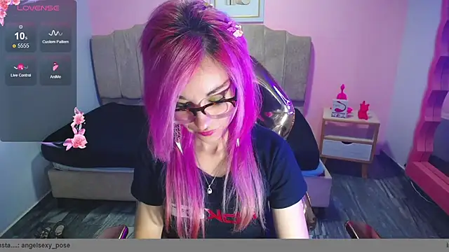 abril ch  online show from 10-22-25, 10:48