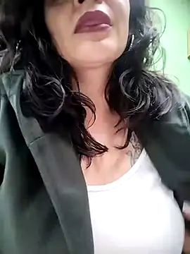 NATHALIA-28  online show from 02-19-25, 04:33