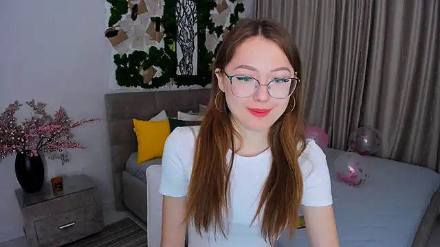 SereneFlame online show from 02-13-25, 04:07