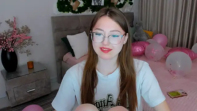 SereneFlame online show from 02-25-25, 04:10