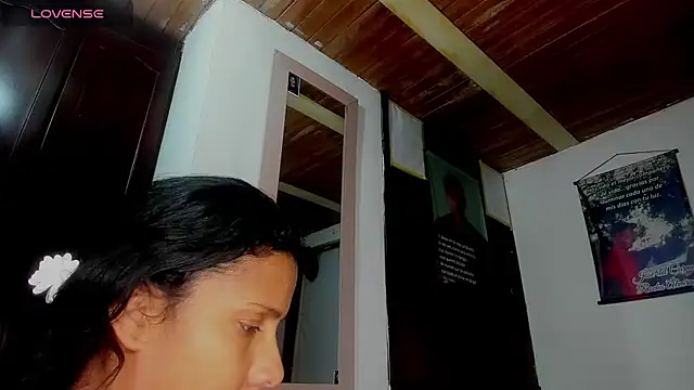 Snapshot of Nenita_Hot_ chatting on 10-05-25, 09:56 Nenita Hot online show from 10-05-25, 09:56