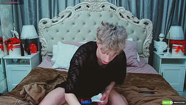 TrevorBenson online show from 11-09-25, 09:35