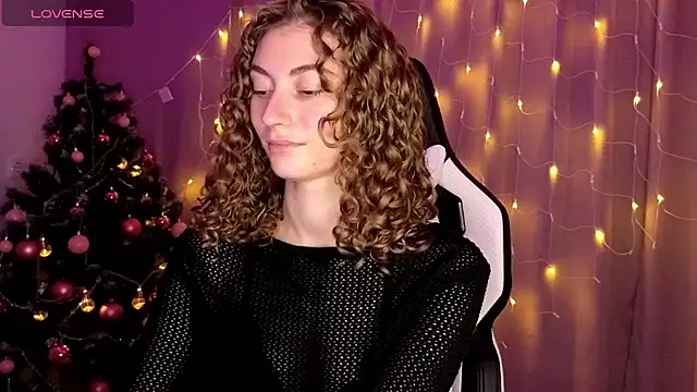 lady curls online show from 12-15-24, 10:58