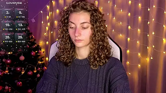 lady curls online show from 12-18-24, 11:08