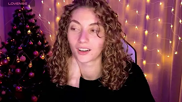 lady curls online show from 12-31-24, 01:47