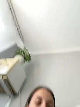 Snapshot of AmiLavs chatting on 09-26-25, 10:30 AmiLavs online show from 09-26-25, 10:30