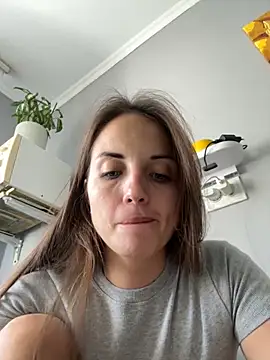 Snapshot of AmiLavs chatting on 10-04-25, 10:35 AmiLavs online show from 10-04-25, 10:35