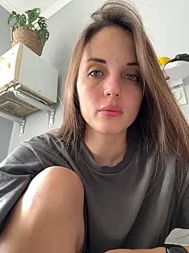 Snapshot of AmiLavs chatting on 10-31-25, 06:47 AmiLavs online show from 10-31-25, 06:47