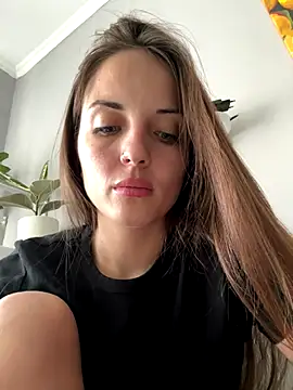 Snapshot of AmiLavs chatting on 11-08-25, 11:21 AmiLavs online show from 11-08-25, 11:21