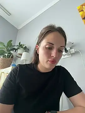 Snapshot of AmiLavs chatting on 06-26-26, 12:09 AmiLavs online show from 06-26-26, 12:09