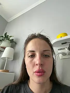Snapshot of AmiLavs chatting on 07-03-26, 11:05 AmiLavs online show from 07-03-26, 11:05