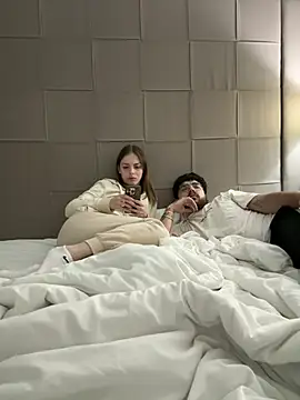 MrAndMrsSavage online show from 03-22-25, 09:10