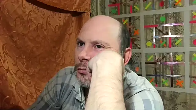 Snapshot of AgnichBan chatting on 01-15-25, 05:26 AgnichBan online show from 01-15-25, 05:26