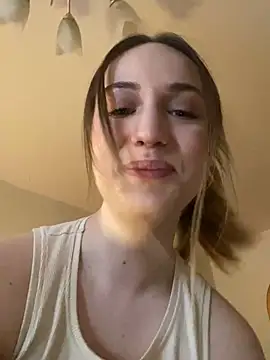 Emily the temptress  online show from 12-21-24, 08:18