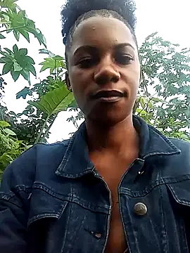 Yourlittlegirl19 online show from 12-20-24, 04:42