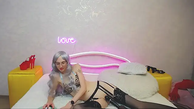 KlaryBrait online show from 02-26-25, 04:03