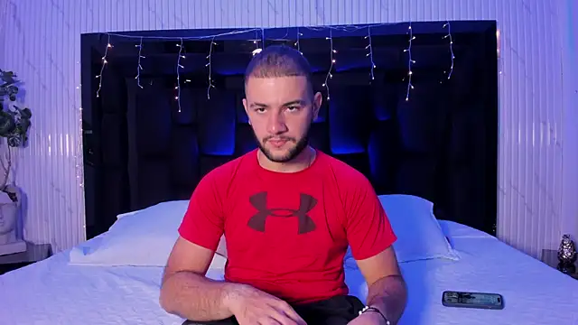 MaximusDick1  online show from 03-30-26, 12:17