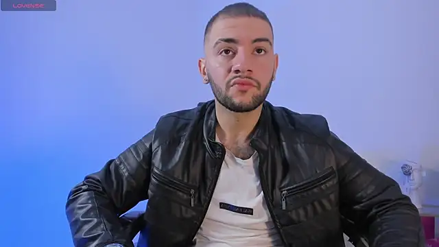 MaximusDick1  online show from 07-19-26, 12:20