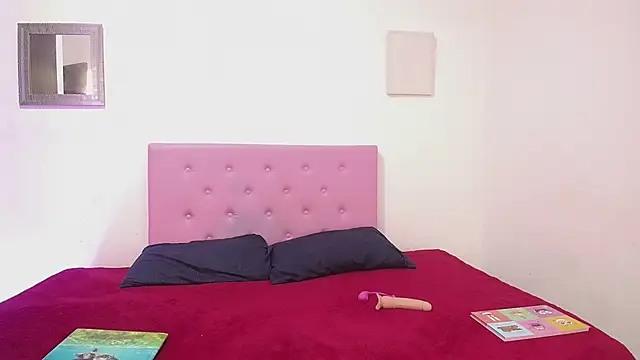 Snapshot of issa_kitty chatting on 01-22-25, 02:56 issa kitty online show from 01-22-25, 02:56