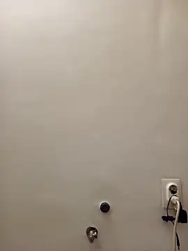 Snapshot of Virgin_Pussy_Love chatting on 12-21-25, 09:11 Virgin Pussy Love online show from 12-21-25, 09:11