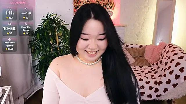 Snapshot of mei_honey_ chatting on 02-28-25, 01:47 mei honey online show from 02-28-25, 01:47