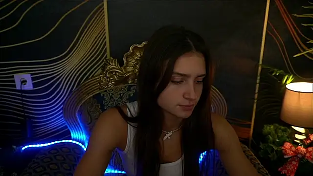 Snapshot of ValeryRoyale chatting on 12-12-24, 02:22 ValeryRoyale online show from 12-12-24, 02:22