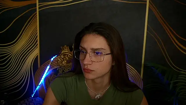 Snapshot of ValeryRoyale chatting on 01-25-25, 12:05 ValeryRoyale online show from 01-25-25, 12:05