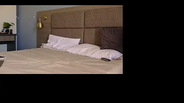 Snapshot of ValeryRoyale chatting on 09-21-25, 10:17 ValeryRoyale online show from 09-21-25, 10:17