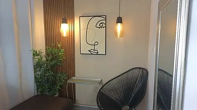 Dalila Sky online show from 10-15-25, 11:10