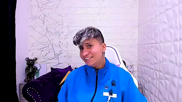 Im Milan Rs online show from 02-15-25, 03:20