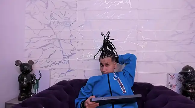 Im Milan Rs online show from 02-22-25, 09:45