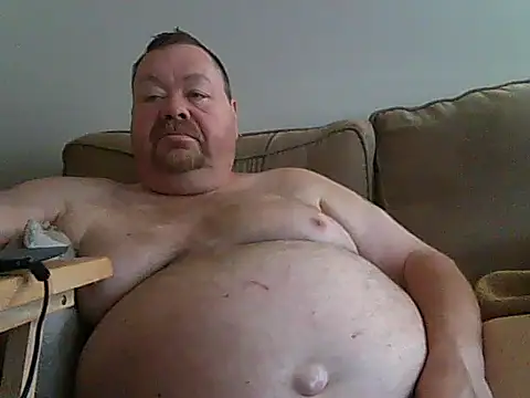 Snapshot of hitman_35 chatting on 10-25-25, 04:46 hitman 35 online show from 10-25-25, 04:46