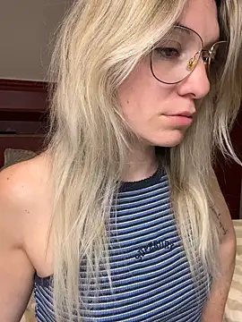 carlaaa online show from 04-17-26, 09:18