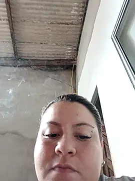 Snapshot of carola_hotwife chatting on 09-18-25, 01:02 carola hotwife online show from 09-18-25, 01:02