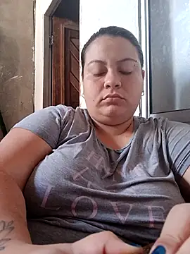 Snapshot of carola_hotwife chatting on 09-27-25, 10:53 carola hotwife online show from 09-27-25, 10:53