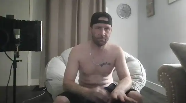 Edward LongCock online show from 01-05-25, 03:00