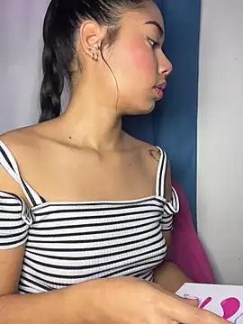  Luana online show from 03-07-25, 09:07