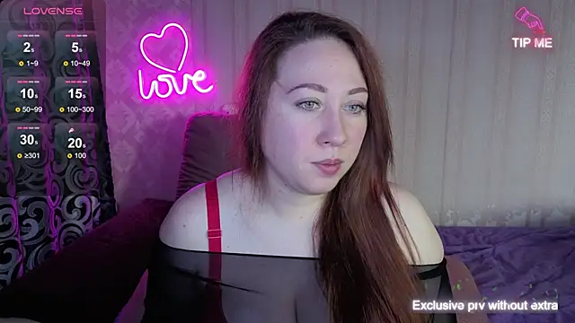 Snapshot of KellyCrystall chatting on 11-01-25, 03:30 KellyCrystall online show from 11-01-25, 03:30