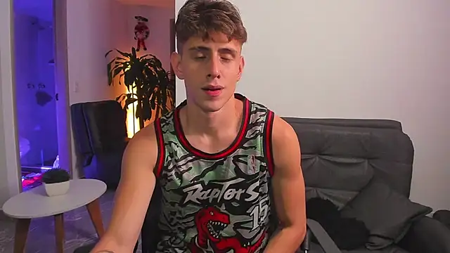 Snapshot of Jasperjoness chatting on 12-04-24, 11:13 Jasperjoness online show from 12-04-24, 11:13