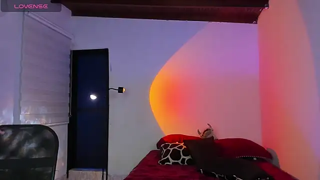 Snapshot of Jasperjoness chatting on 11-07-25, 05:51 Jasperjoness online show from 11-07-25, 05:51