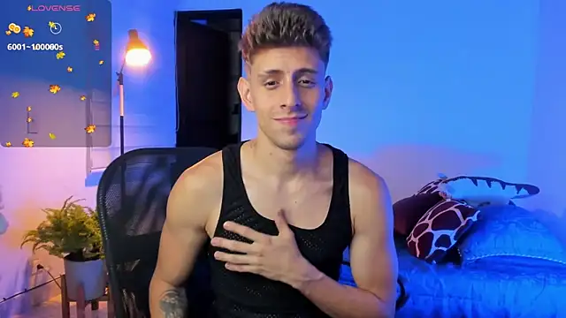 Snapshot of Jasperjoness chatting on 11-21-25, 08:46 Jasperjoness online show from 11-21-25, 08:46