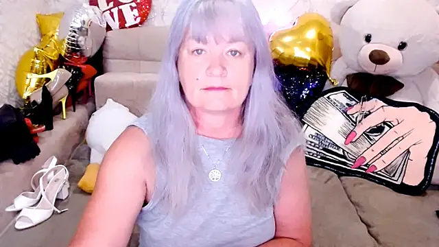 Snapshot of SiberiabBerry chatting on 06-18-26, 02:56 SiberiabBerry online show from 06-18-26, 02:56