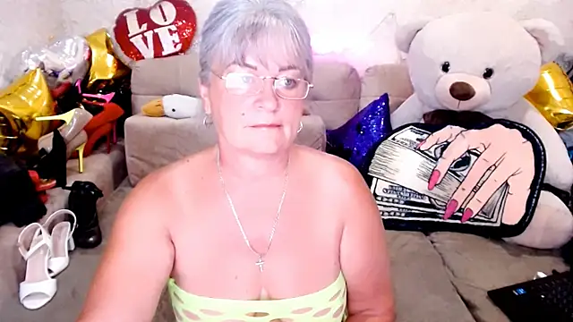 Snapshot of SiberiabBerry chatting on 07-06-26, 12:29 SiberiabBerry online show from 07-06-26, 12:29